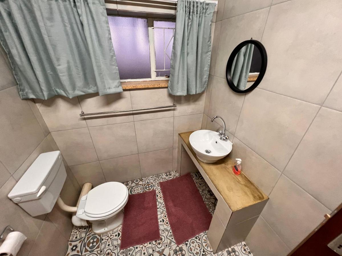 Firefly Budget Friendly Guest House Kempton Park Exterior photo