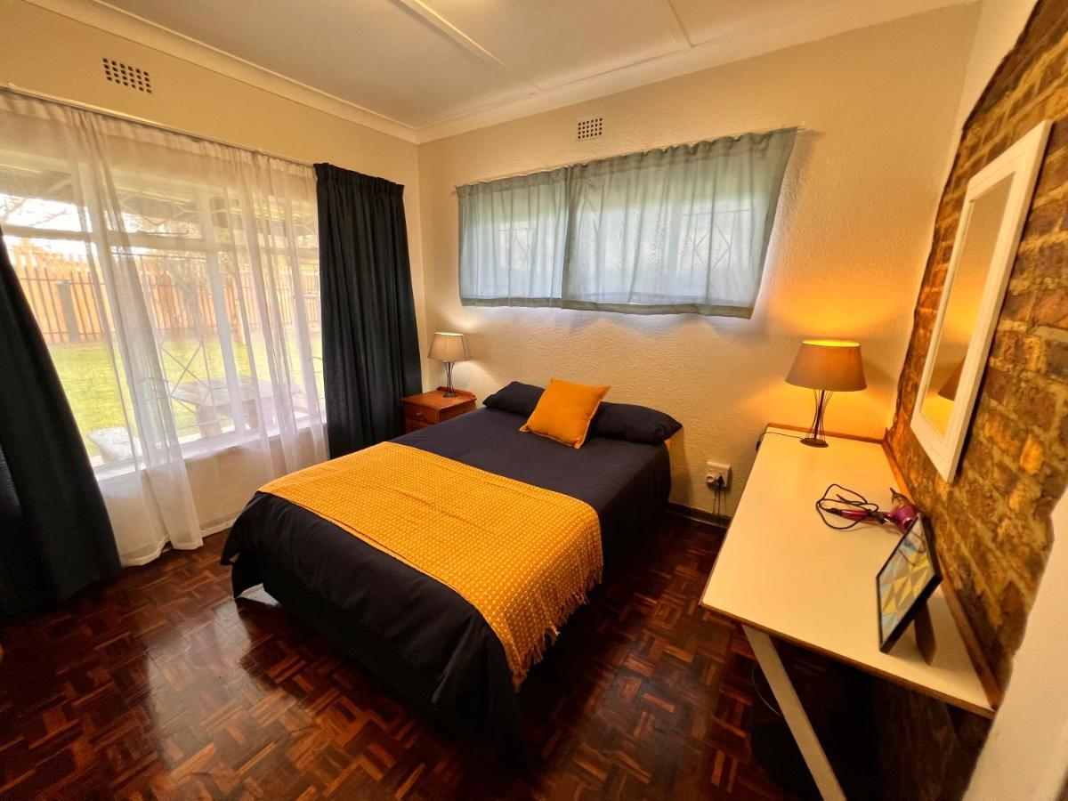 Firefly Budget Friendly Guest House Kempton Park Exterior photo