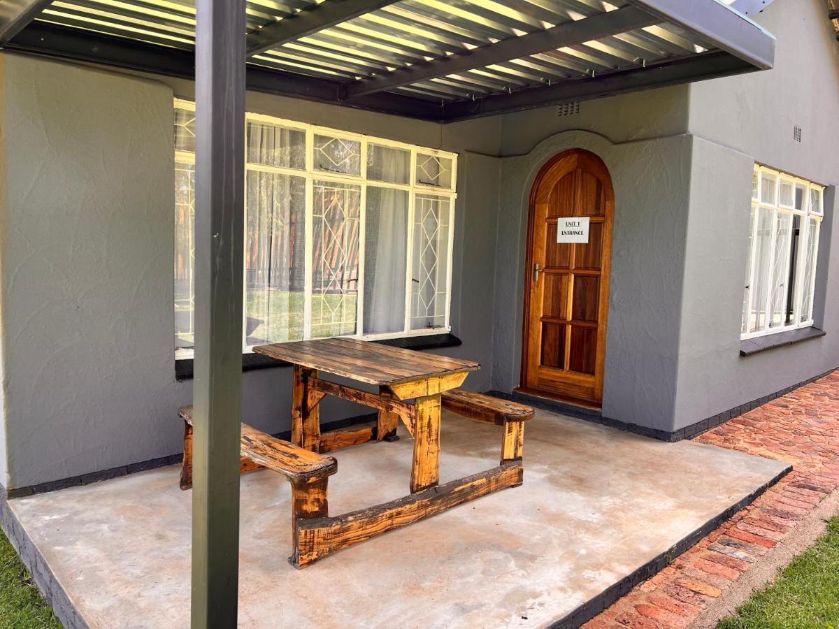 Firefly Budget Friendly Guest House Kempton Park Exterior photo