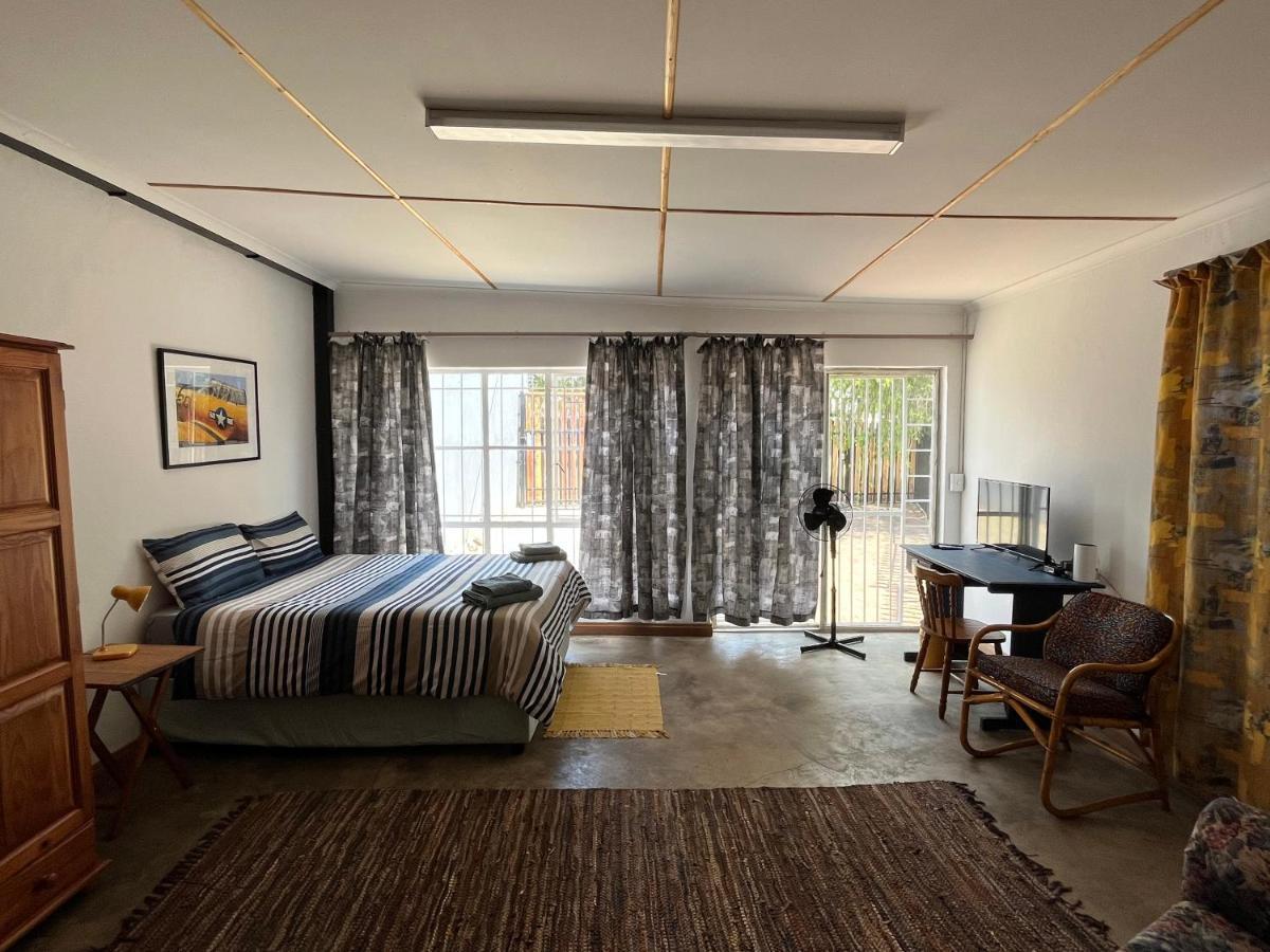 Firefly Budget Friendly Guest House Kempton Park Exterior photo